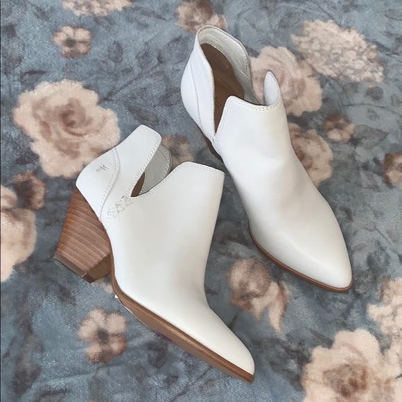 Frye Shoes - Frye shoes